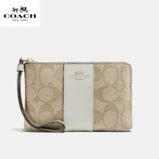 Coach Corner Zip Wristlet сумочка на запястье, светлое хаки с молочной вставкой/ золото