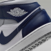 Кроссовки мужские Nike Air Jordan 1 Mid, белый/ серый/синий