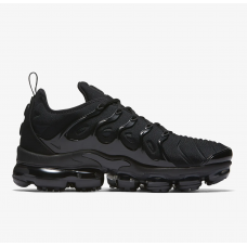 Кроссовки мужские Nike Air VaporMax Plus черные